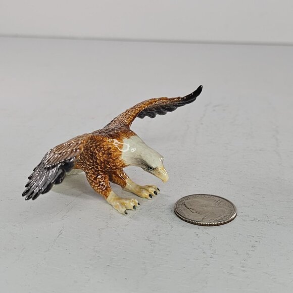 Northern Rose Bald Eagle Miniature Figurine Bird - Picture 8 of 8